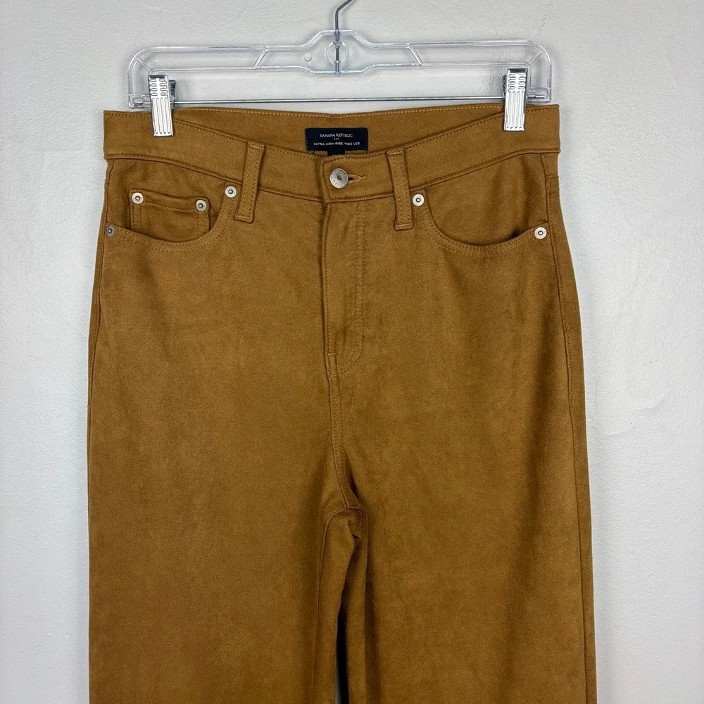 Banana Republic Ultra High-Rise Wide-Leg Vegan Suede Pant Tan Clean Girl Size 28